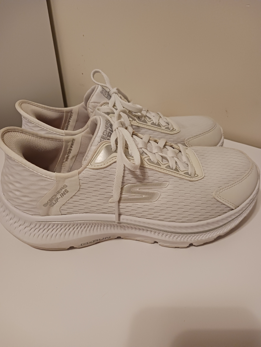 Skechers Slip-Ins GoRun White Women's Athletic Lace-Up Sneakers - Picture 2 of 10